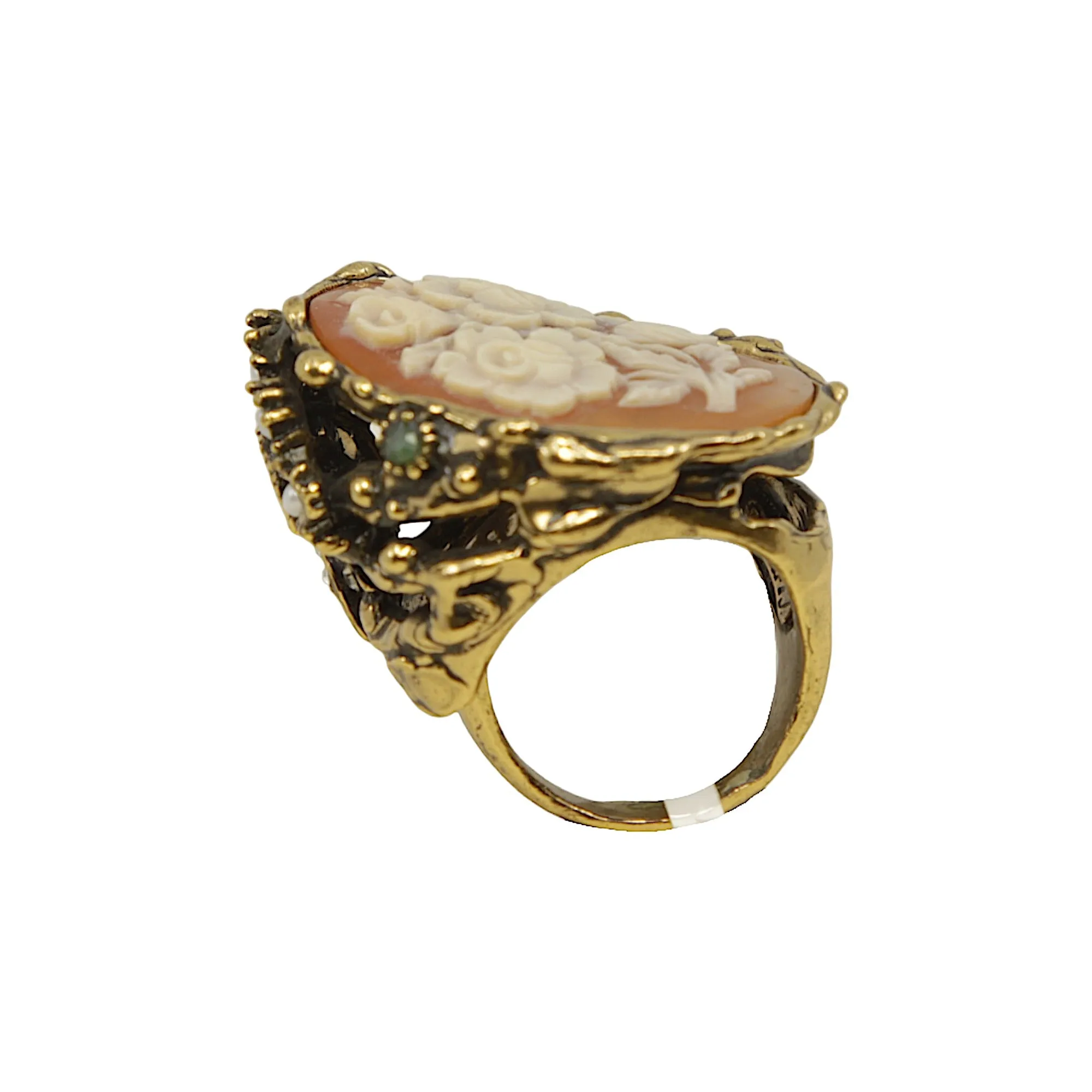 CAMMEO RING