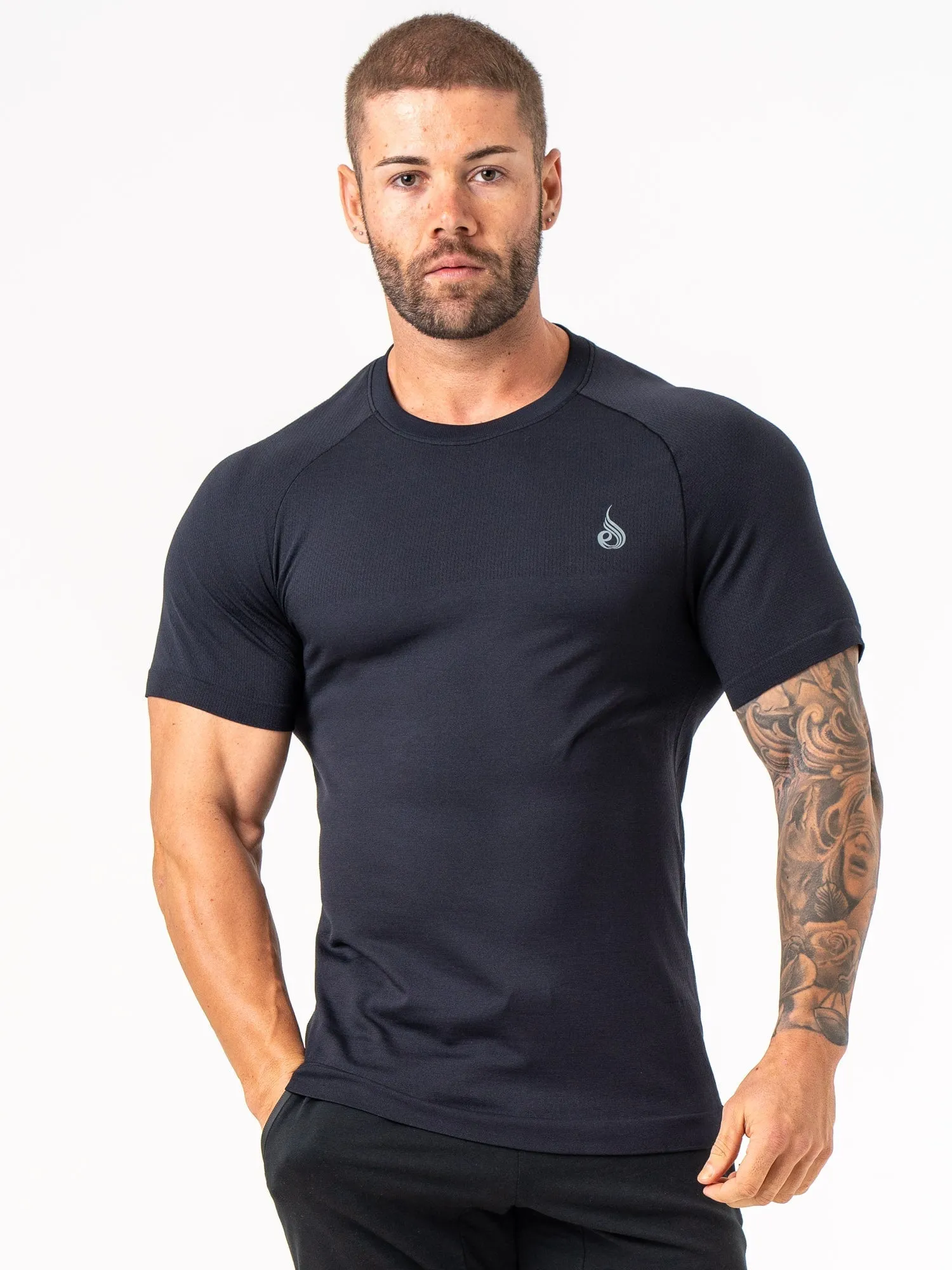 Element Seamless T-Shirt - Black